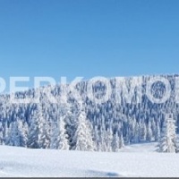 Стеклянный фартук горы зимой