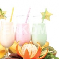 Стеклянный фартук молочные коктейли