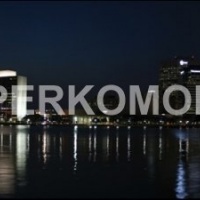 Стеклянный фартук город на воде