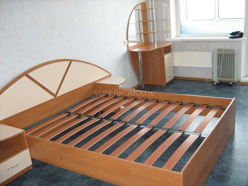 спальни и кровати