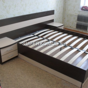 двухцветная двухспальная кровать