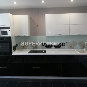 Прямая кухня черного цвета Прямая кухня черного цвета