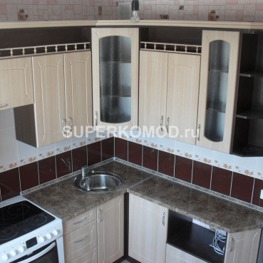 угловая кухня клён