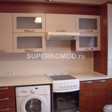 кухня с выдвижными ящиками