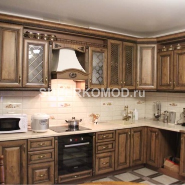 Кухня классическая с патиной