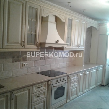 Классическая прямая кухня светлая