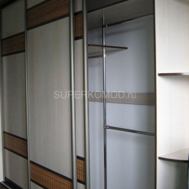 шкаф-купе белый с большими дверьми