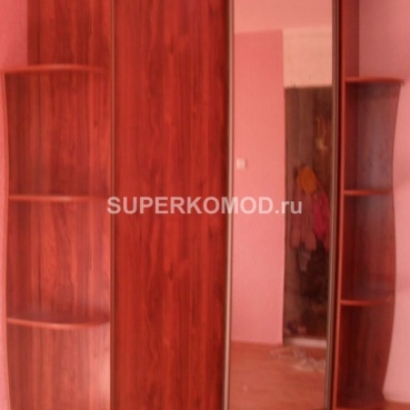 красный шкаф-купе