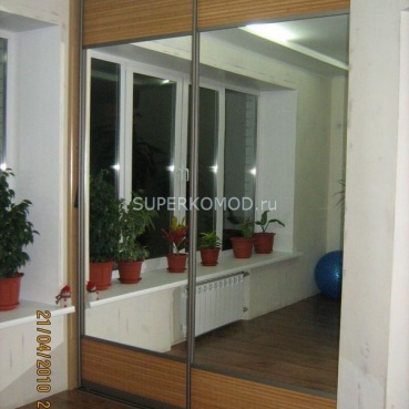 встроенные шкафы купе с дверцами из зеркал