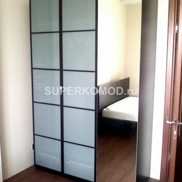 Шкаф сушилка среднего размера с вешалками 