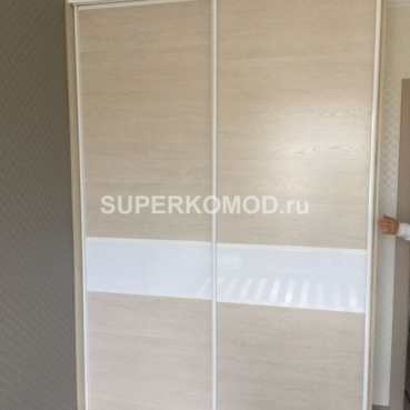 шкаф кремовый с раздвижными дверями шкаф кремовый с раздвижными дверями