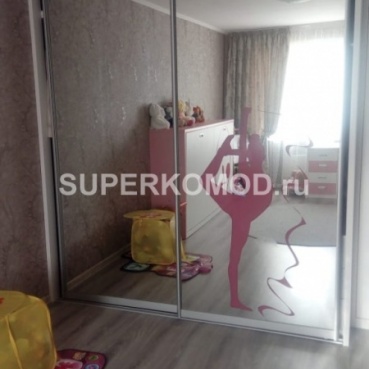 Шкаф-купе для детской комнаты Шкаф-купе для детской комнаты
