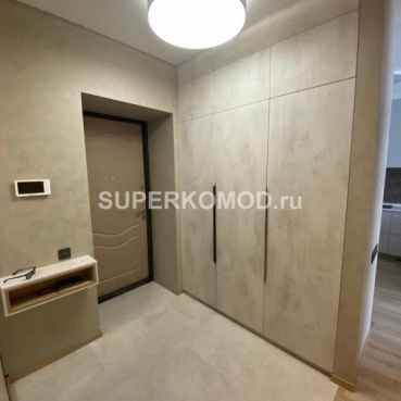 Большой шкаф в прихожую