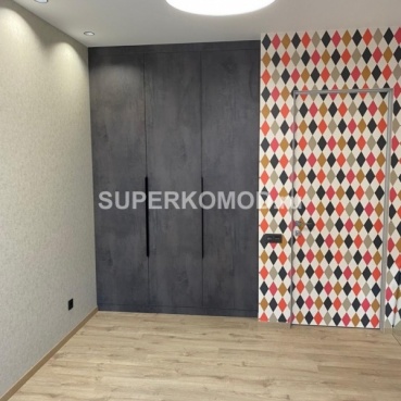 Большой встроенный шкаф Большой встроенный шкаф