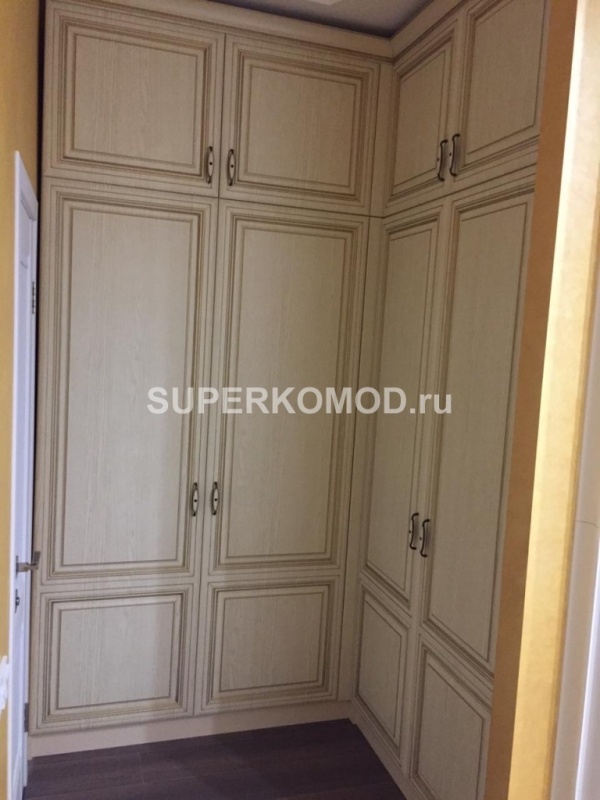 Встроенный шкаф