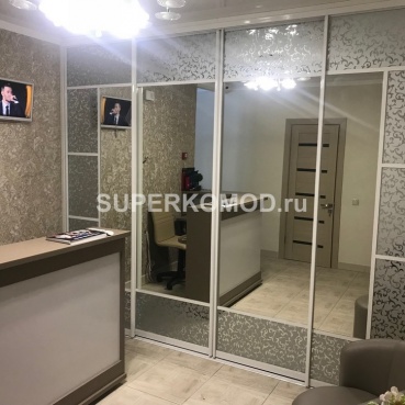 шкаф для салона красоты