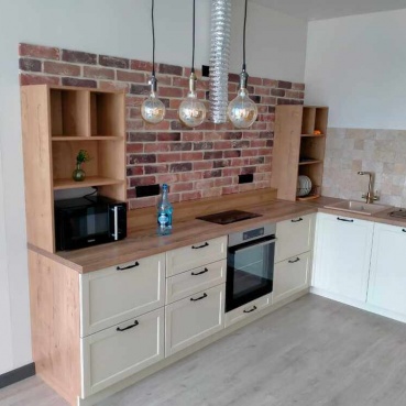 Светлая угловая кухня в стиле лофт