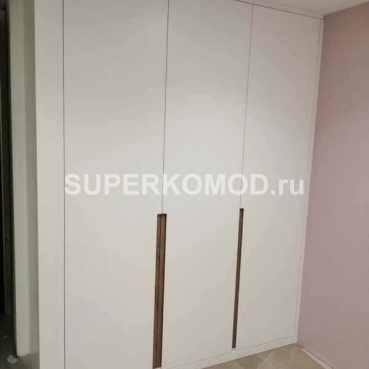 Шкаф белый двухсекционный