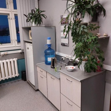 Офисная тумба-кухня Офисная тумба-кухня