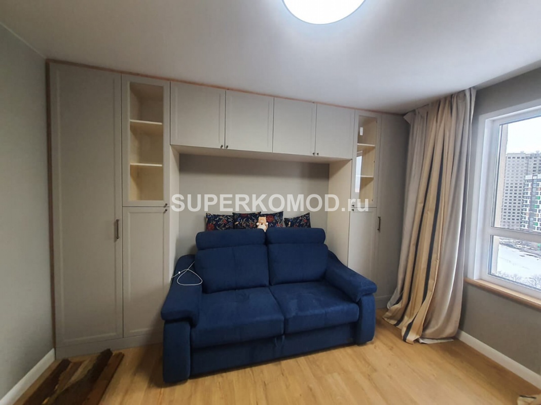 Стеновая панель с нишей под диван для гостиной