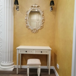 Туалетный столик в винтажном стиле