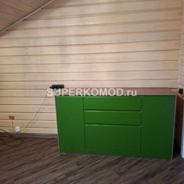 Яркий комод с интегрированными ручками Яркий комод с интегрированными ручками