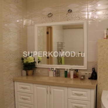 Белая мебель для ванной комнаты