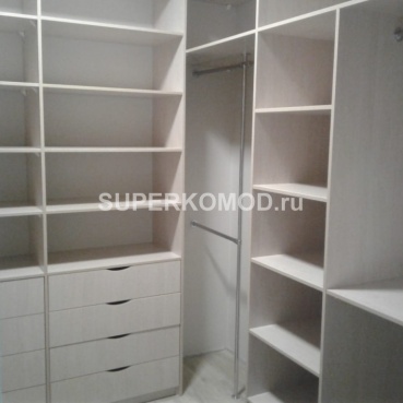 Шкафы в гардеробную под заказ