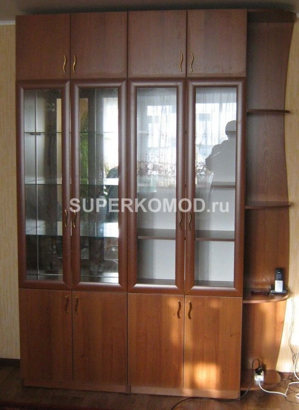 сервант со стеклянными дверцами на заказ в Барнауле