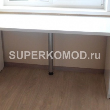 Стол с тумбой