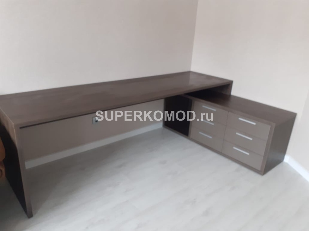 Стол 811