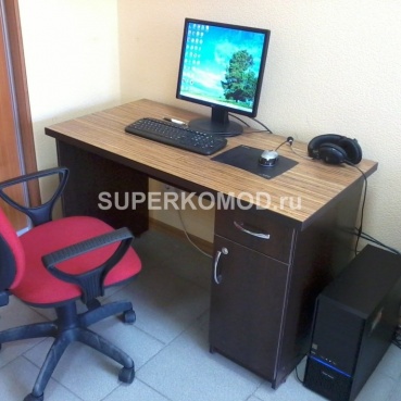 офисный рабочий стол сотрудника офисный рабочий стол сотрудника