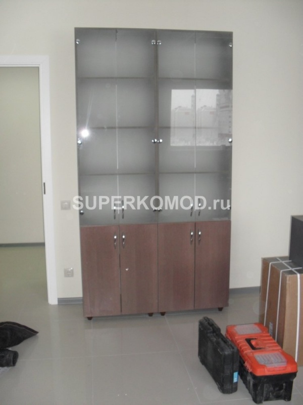 офисный шкаф с матовыми стеклами в Барнауле