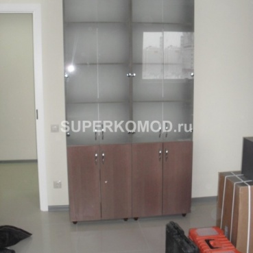 офисный шкаф с матовыми стеклами в Барнауле офисный шкаф с матовыми стеклами в Барнауле